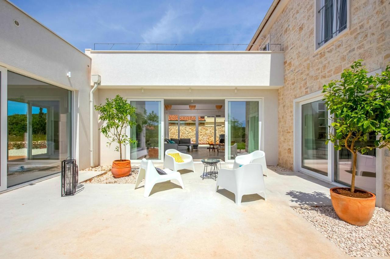 Villa Vela Muline - 8 Plus 2 Guests - Heated Pool อูกล์ยัน ภายนอก รูปภาพ